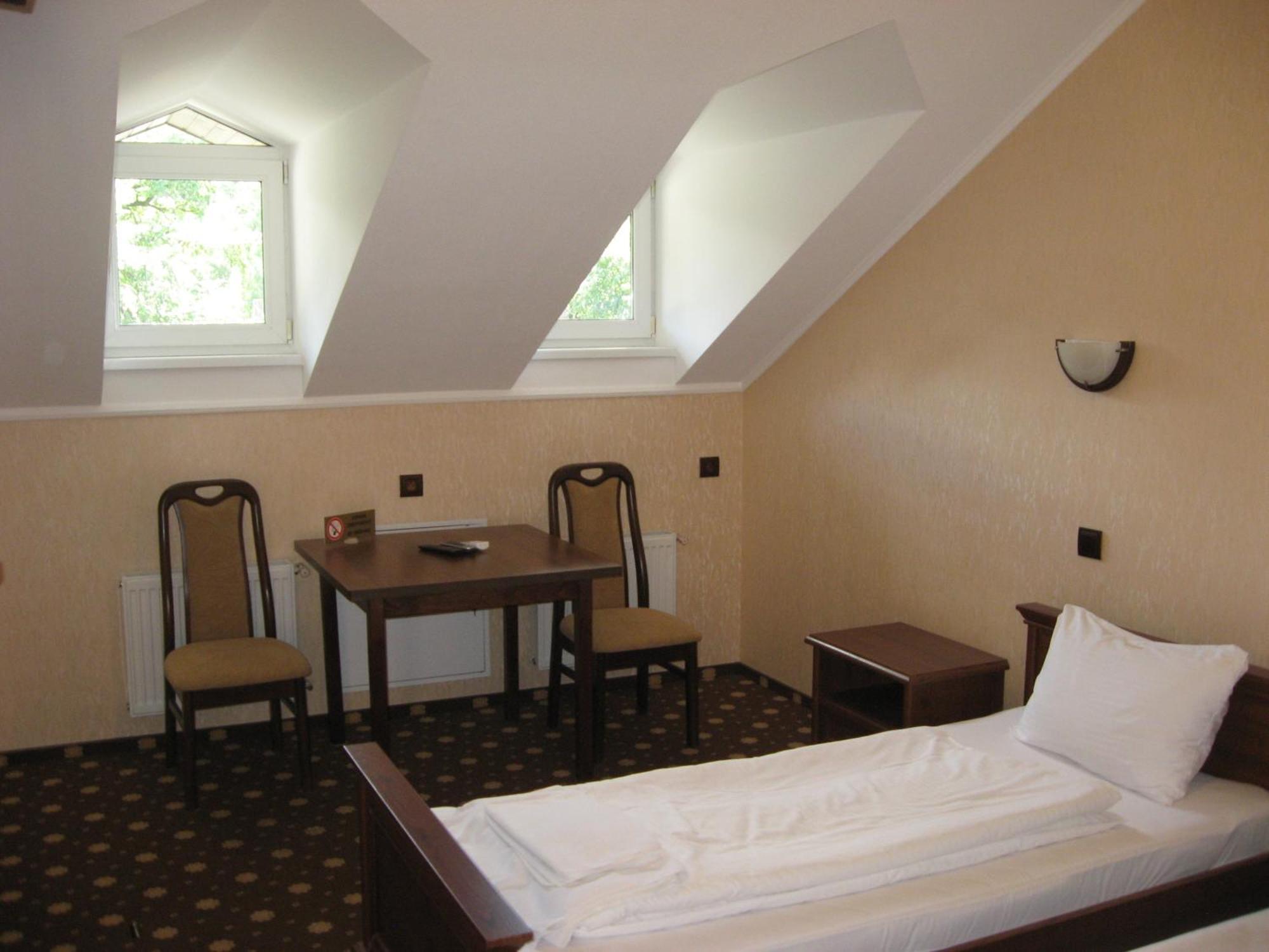 Shato Paradis Hotel Irpin Quarto foto