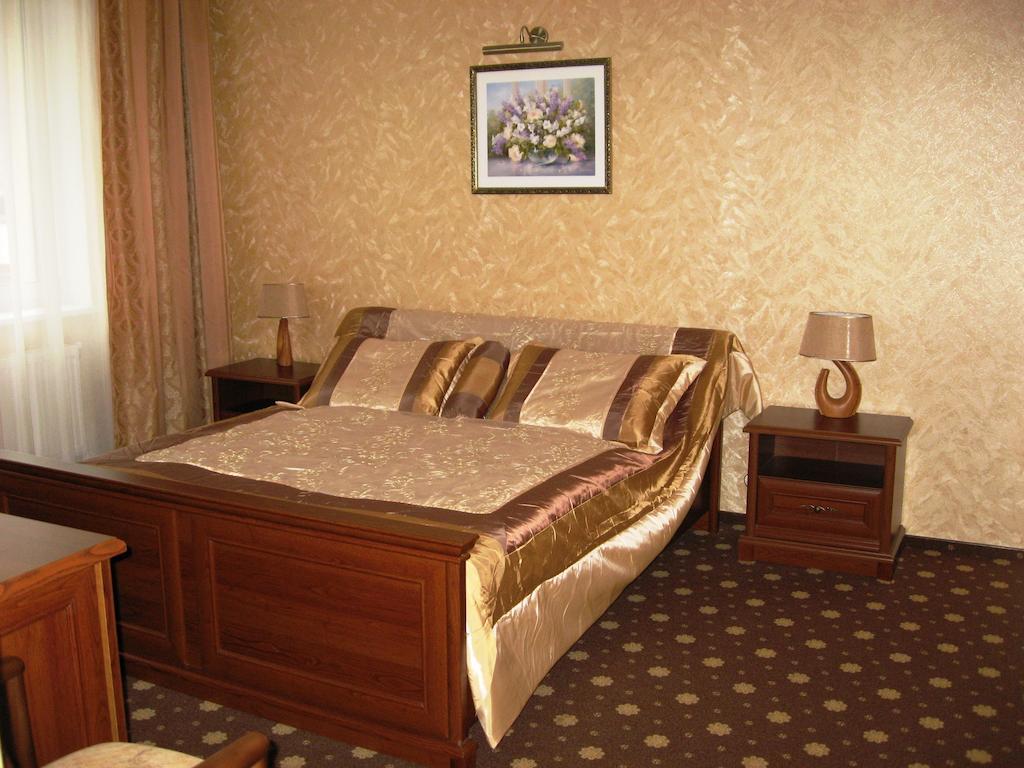Shato Paradis Hotel Irpin Quarto foto